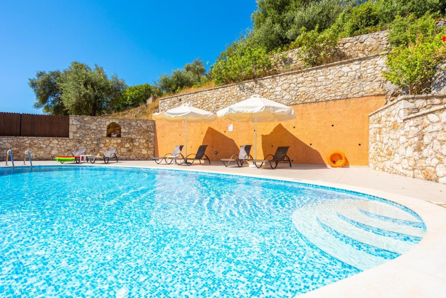 Villa Konstantinos Katávolos Exterior foto